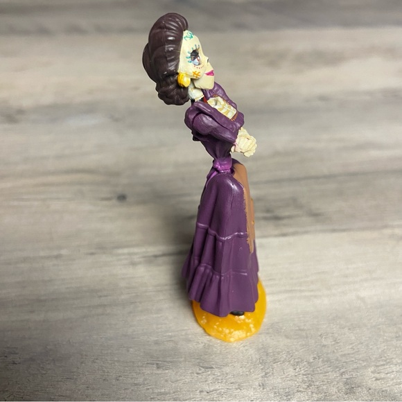 Disney Pixar Coco Mama Imelda 3.75" Figure Cake Topper Collectible Movie Kids. - Picture 4 of 5